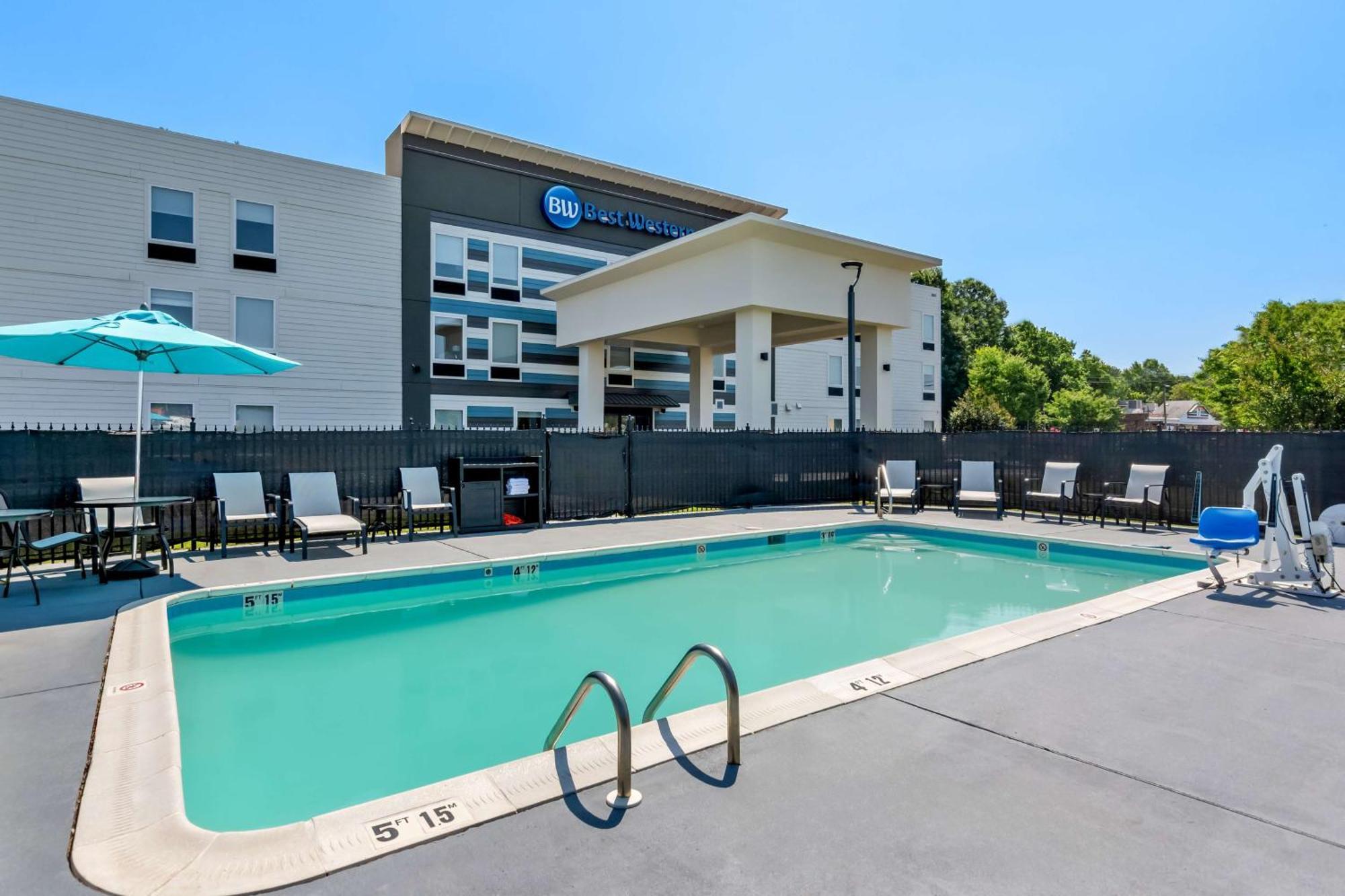 Best Western Doswell Hotel Екстериор снимка